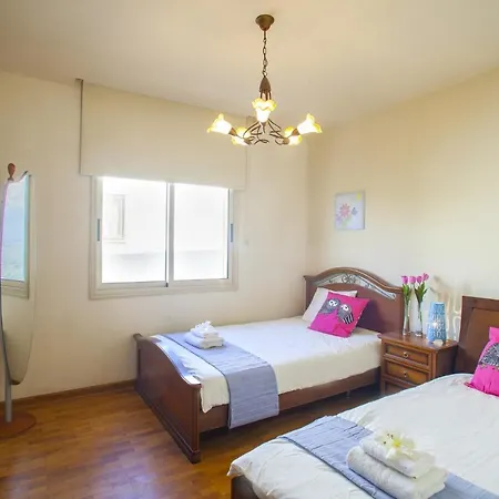Vila Imagine You And Your Family Renting This Perfect Holiday Apartment Minutes From The Beach, Larnaca Apartment 1390 *