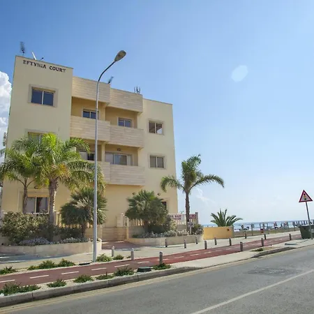 Vila Imagine You And Your Family Renting This Perfect Holiday Apartment Minutes From The Beach, Larnaca Apartment 1390 *